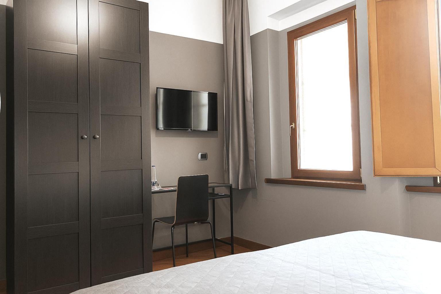 Piazza Carita Guest house 4*